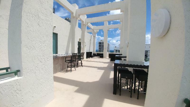 The Casablanca On The Ocean West Tower Hotel Miami Beach Bagian luar foto