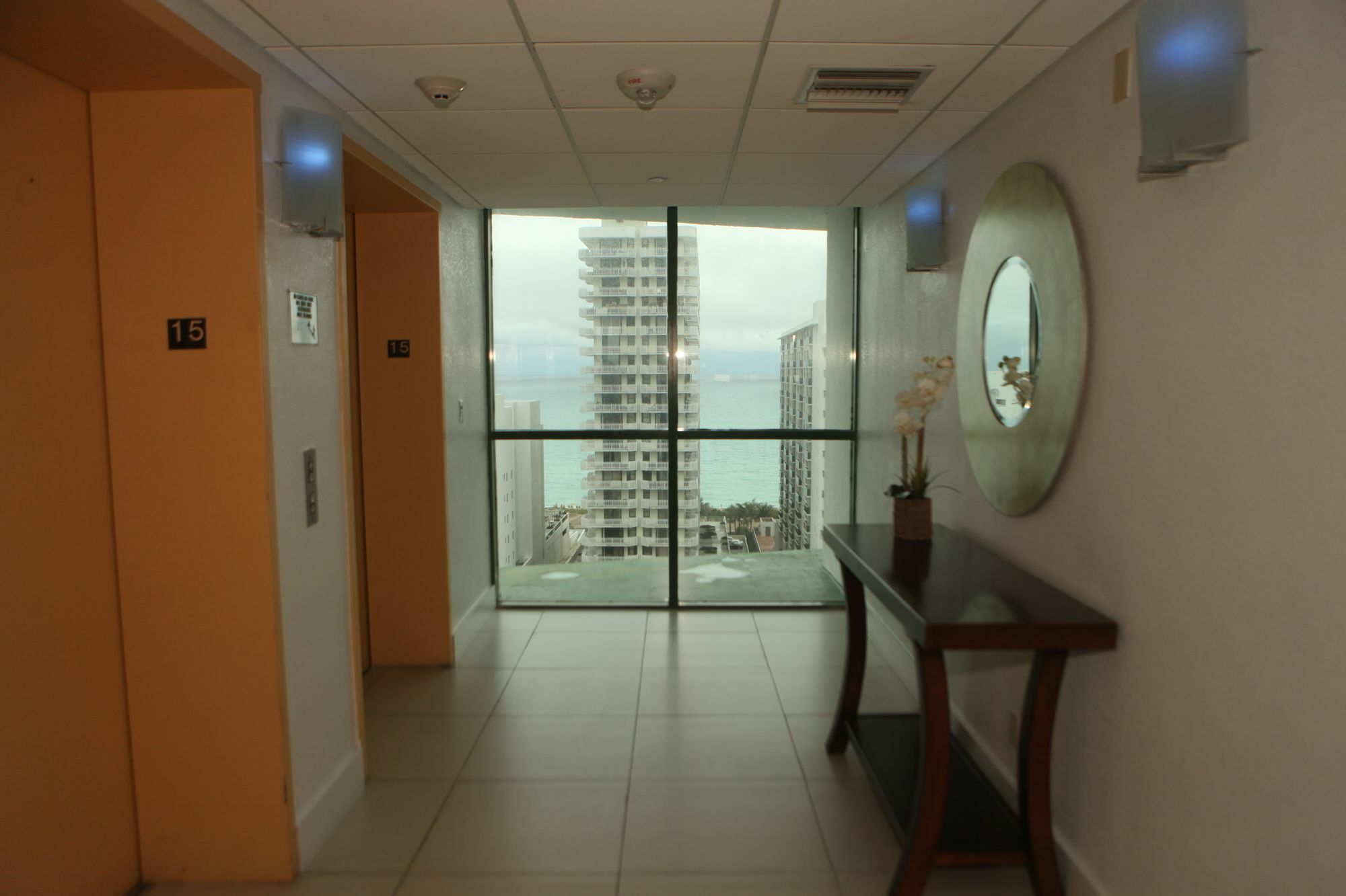 The Casablanca On The Ocean West Tower Hotel Miami Beach Bagian luar foto