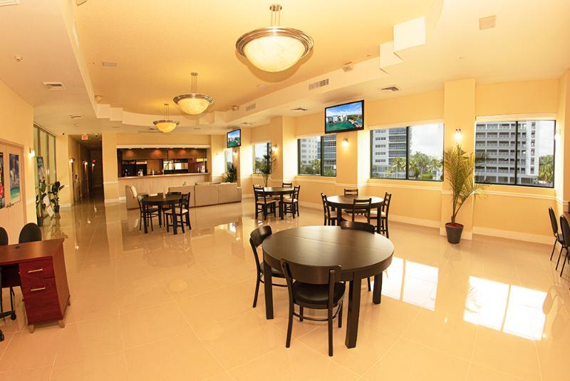 The Casablanca On The Ocean West Tower Hotel Miami Beach Bagian luar foto