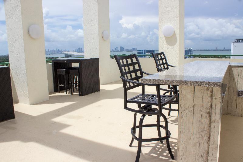 The Casablanca On The Ocean West Tower Hotel Miami Beach Bagian luar foto