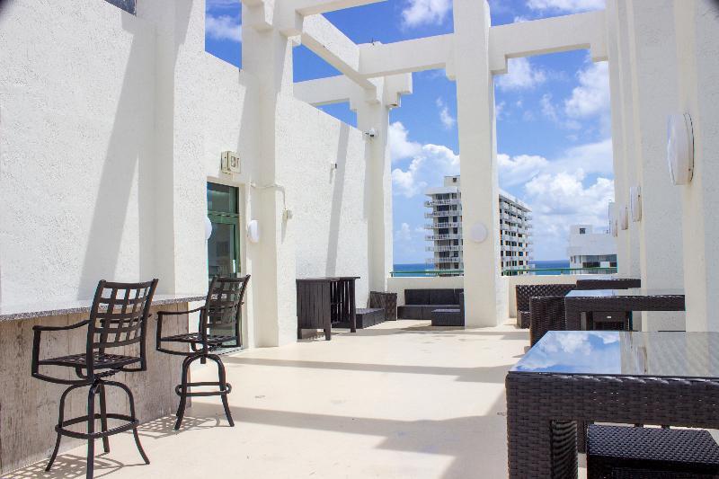 The Casablanca On The Ocean West Tower Hotel Miami Beach Bagian luar foto